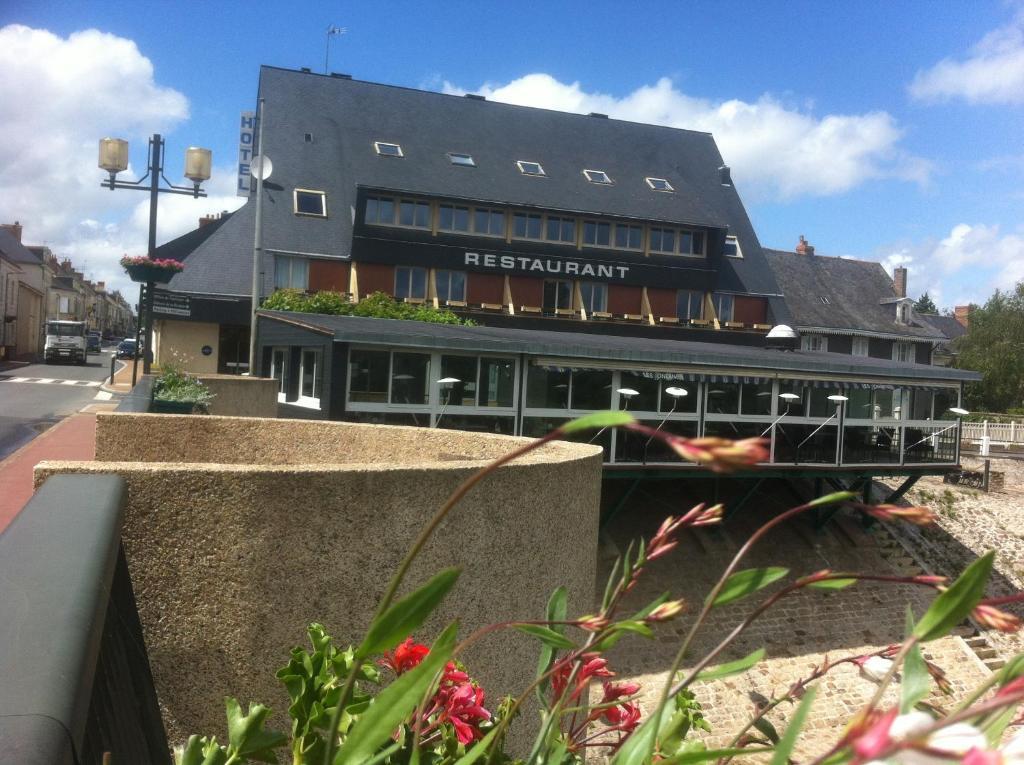 Les Ondines Hotel Les Hauts-d'Anjou Exterior photo